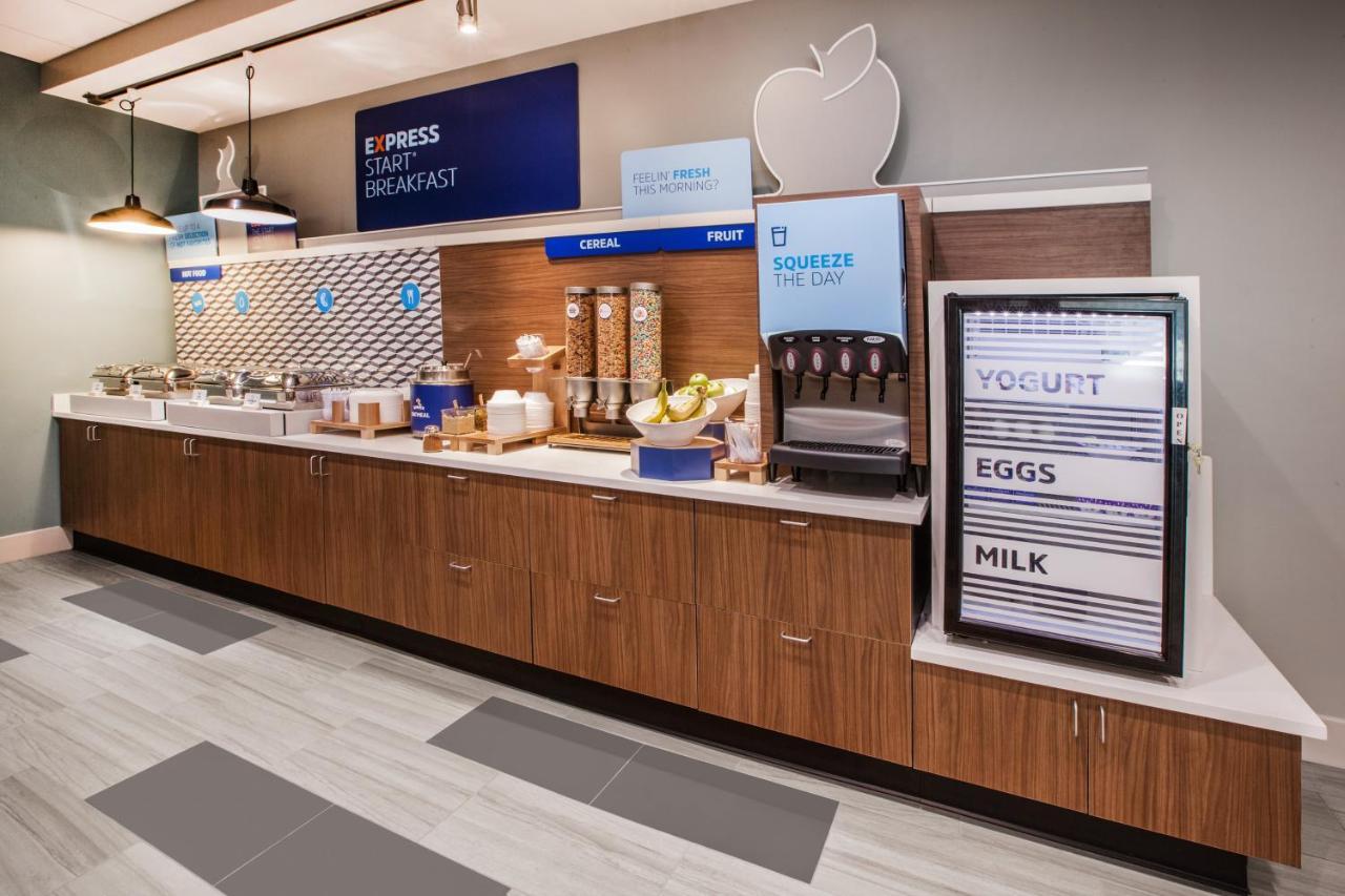 Holiday Inn Express - Cabot By Ihg מראה חיצוני תמונה
