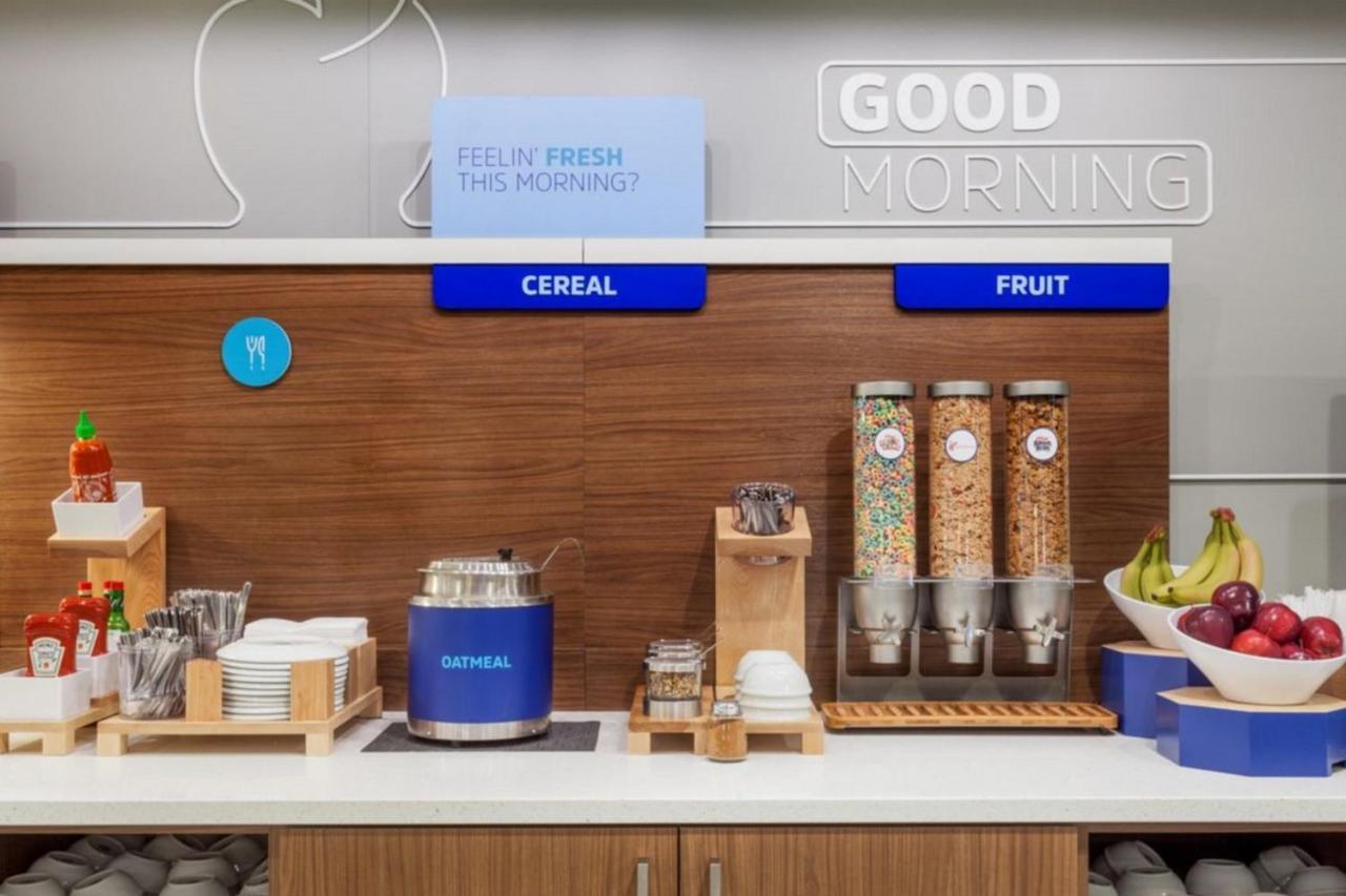Holiday Inn Express - Cabot By Ihg מראה חיצוני תמונה