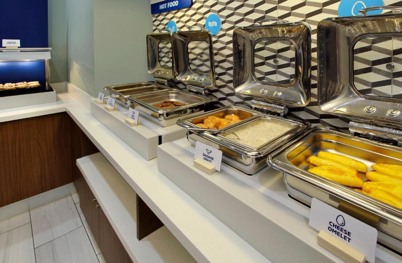 Holiday Inn Express - Cabot By Ihg מראה חיצוני תמונה