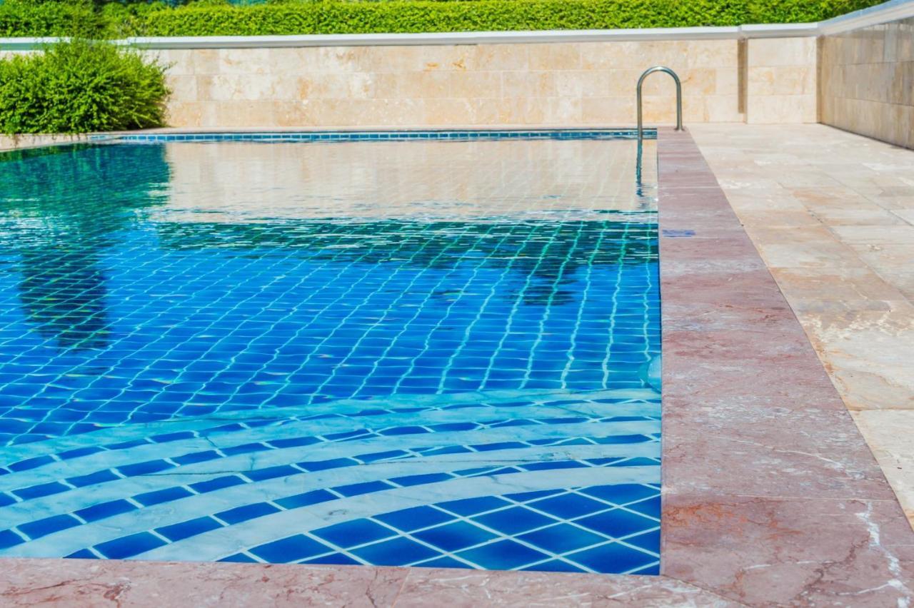 Holiday Inn Express - Cabot By Ihg מראה חיצוני תמונה